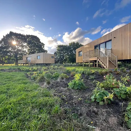 Unbox At Poplar Tree Villa Durham Exterior photo